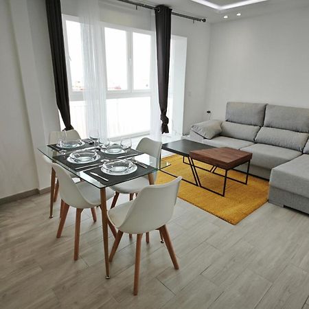 Vialia Playa Apartment Малага Екстериор снимка
