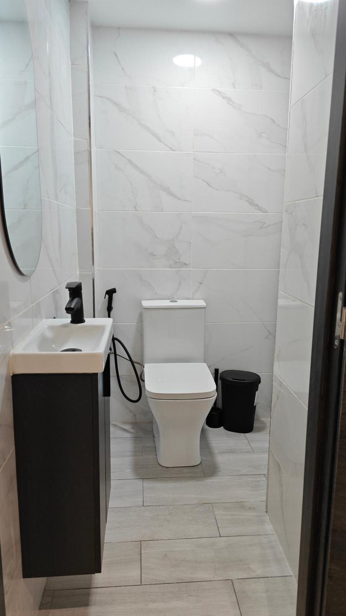 Vialia Playa Apartment Малага Екстериор снимка